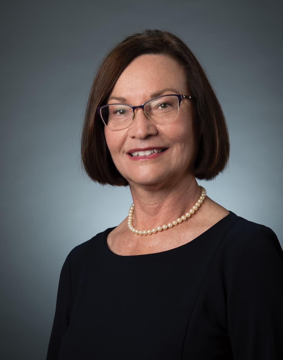 Director Sherry Vinton's headshot